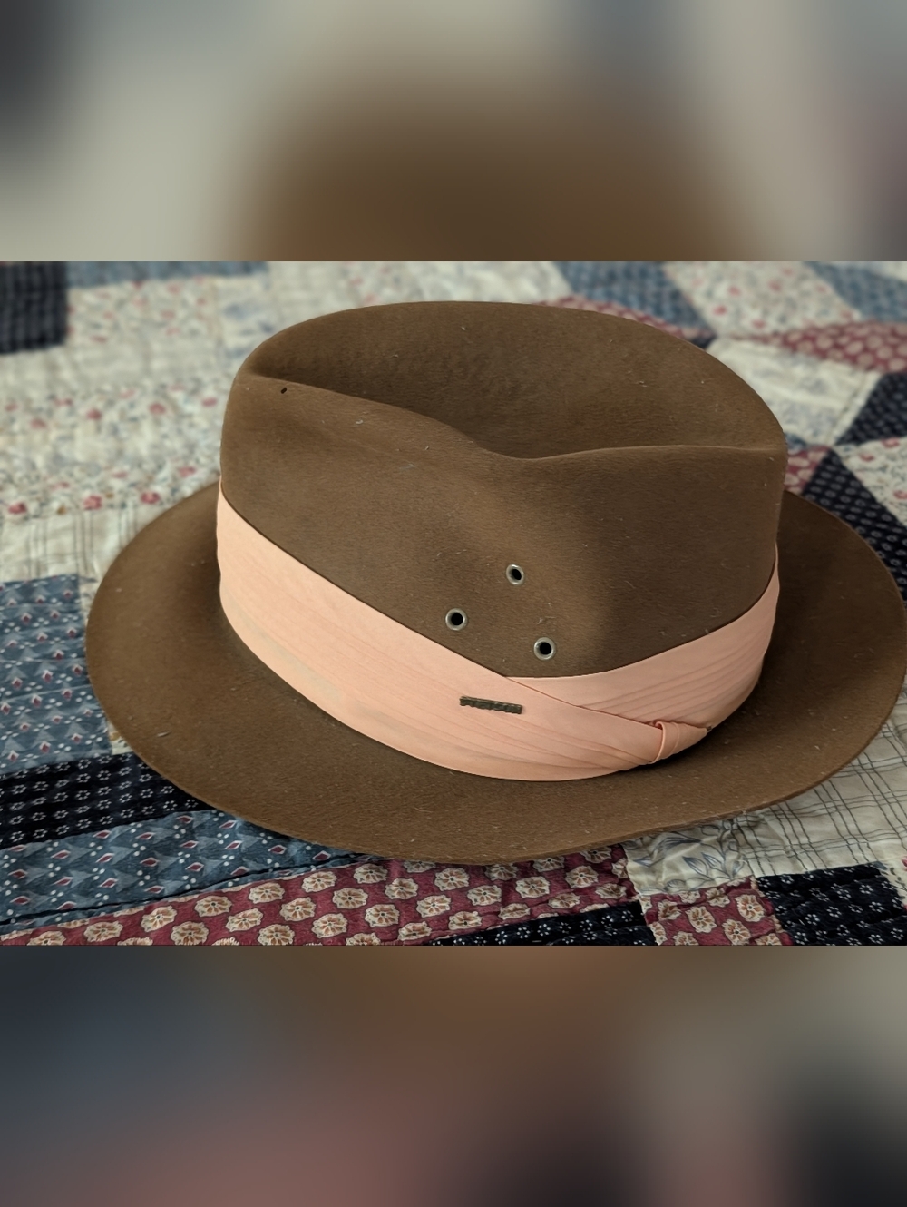 Vintage Stetson "The Safari Collection" Royal Stetson  Fedora with Nude Band.